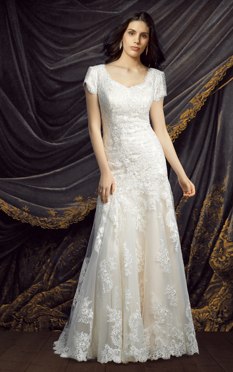 Tsbridal Short Sleeves Modest Wedding Dress Ivory Lace Appliques Crystal  Sashes A-Line Bride Gowns Sweep Train