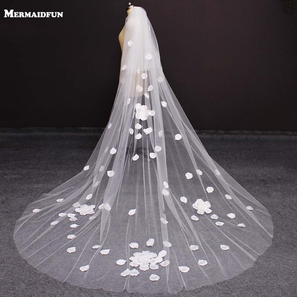 2 Layers Sequins Lace Edge Short Wedding Veils with Comb 2 T White Ivory  Veils