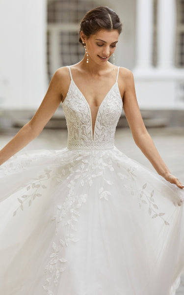 Demure Princess A-Line Boho Lace Ball Gown Wedding Dress Ethereal Fairy Plunging Spaghetti Straps Backless Bridal Gown