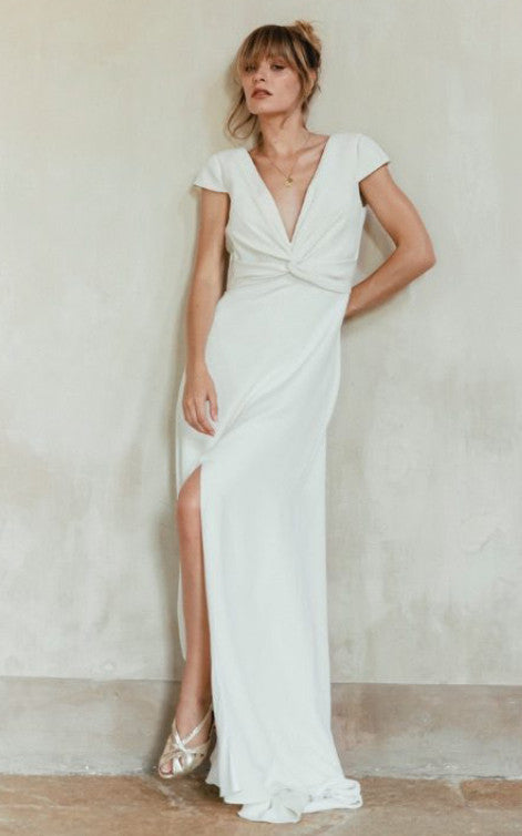 Modest Simple Beach Short Sleeve Satin Wedding Dress Casual V-Neck Criss Cross Satin Bridal Gown