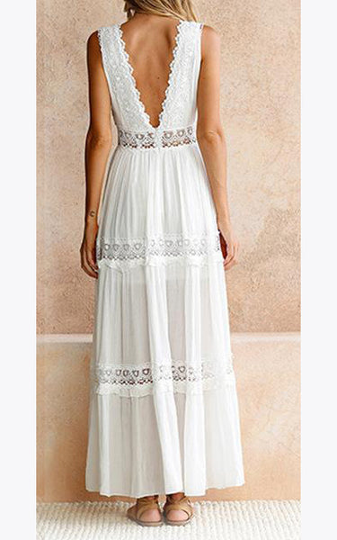 Modest Beach White A-Line Boho Maxi Dress for Wedding Simple Modest Chiffon Lace Scalloped Neckline Bridal Gown