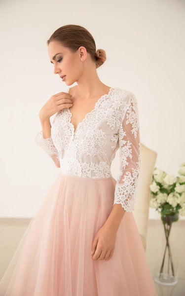 Peach Floral Bohemian Lace A-Line Wedding Dress Vintage Romantic Tulle Scalloped V-Neck Illusion Sleeves Pink Bridal Gown