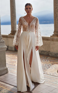 Sexy Floral A-Line Boho Wedding Dress Elegant Illusion Long Sleeves Plunging Neckline Split Front Maxi Bridal Gown