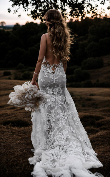 Elegant Country Floral Mermaid Boho Lace Wedding Dress Beach Plunging Sleeveless Long Train Bridal Gown