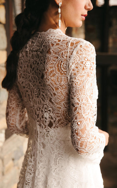 A-Line Country V-neck Lace Bohemian Wedding Dress With Illusion And Appliques