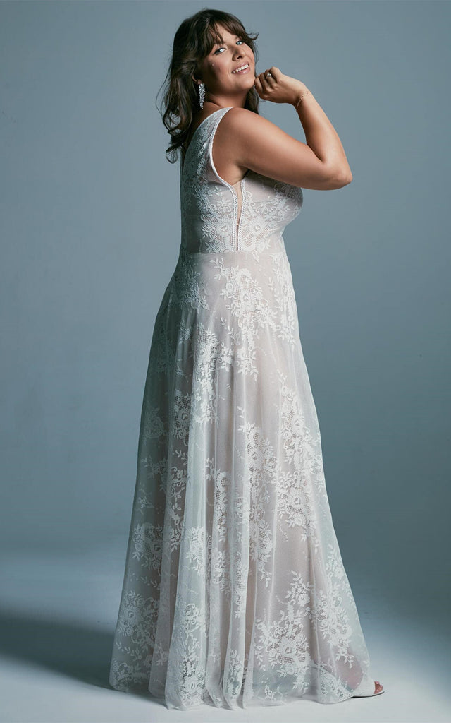 7616+ - Ethereal Lace Plus Size A-line Wedding Dress with Plunging