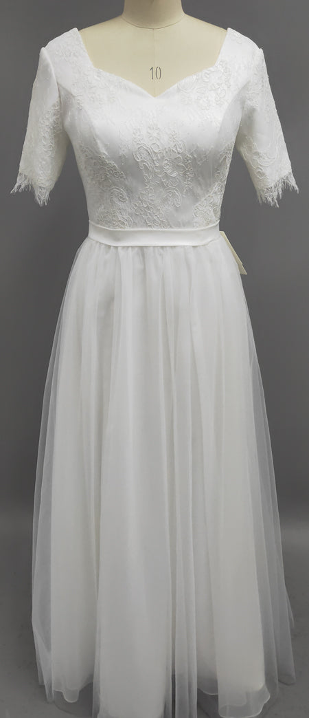 V-Neck Short Sleeve A-Line Tulle Wedding Dress With Lace Bodice-ET_711267z