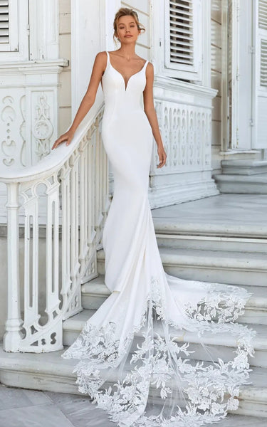 Gorgeous Mermaid Plunging V-neck Chiffon Wedding Dress with Appliques